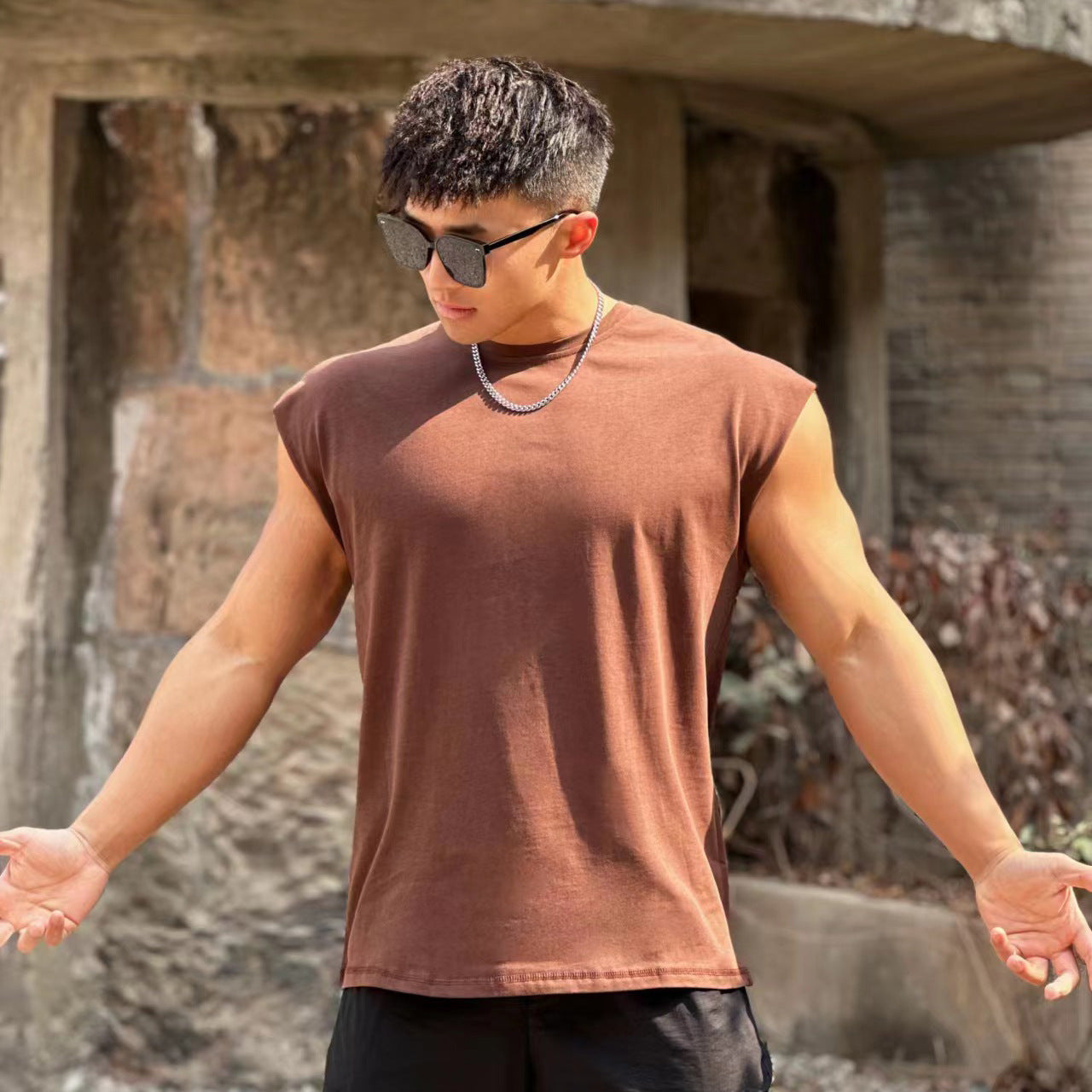 Men's Sleeveless Athletic Workout Casual Top